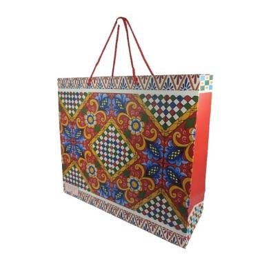 Shopper in carta decorazioni siciliane h.38 x l.43 x p.15 cm e manico in corda