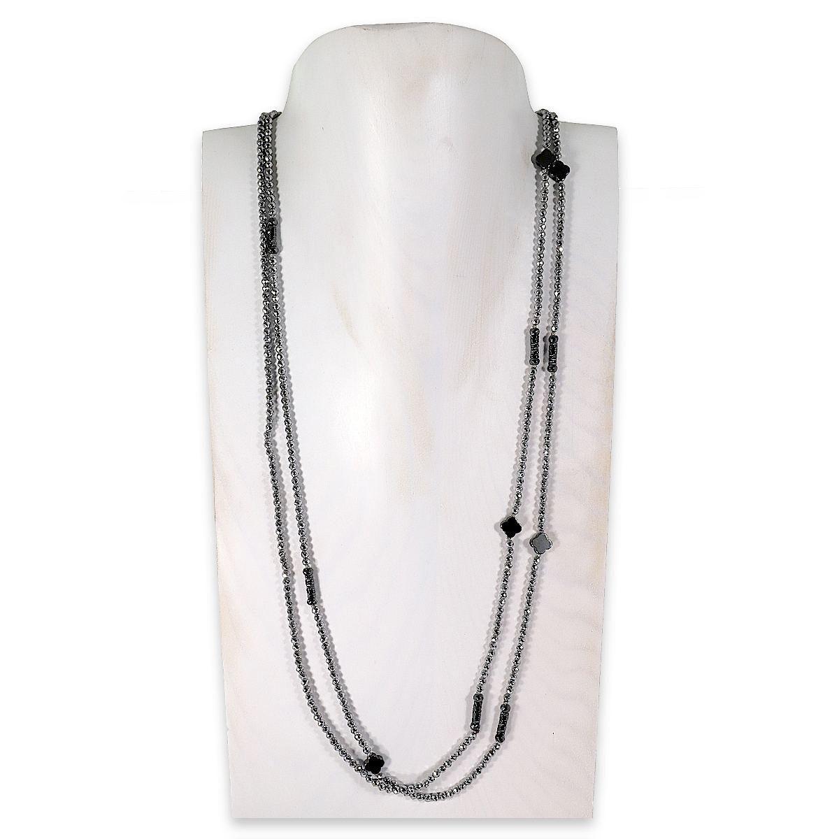 Collana montata in ematite silver con elementi in ematite fantasia quadrifoglio