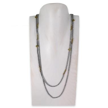 Collana montata in ematite silver con elementi in ematite gold fantasia quadrifoglio